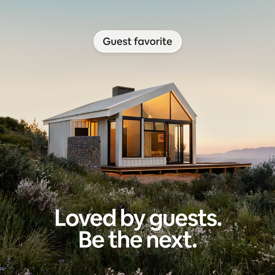Airbnb Facebook ad: Homes guests gush over