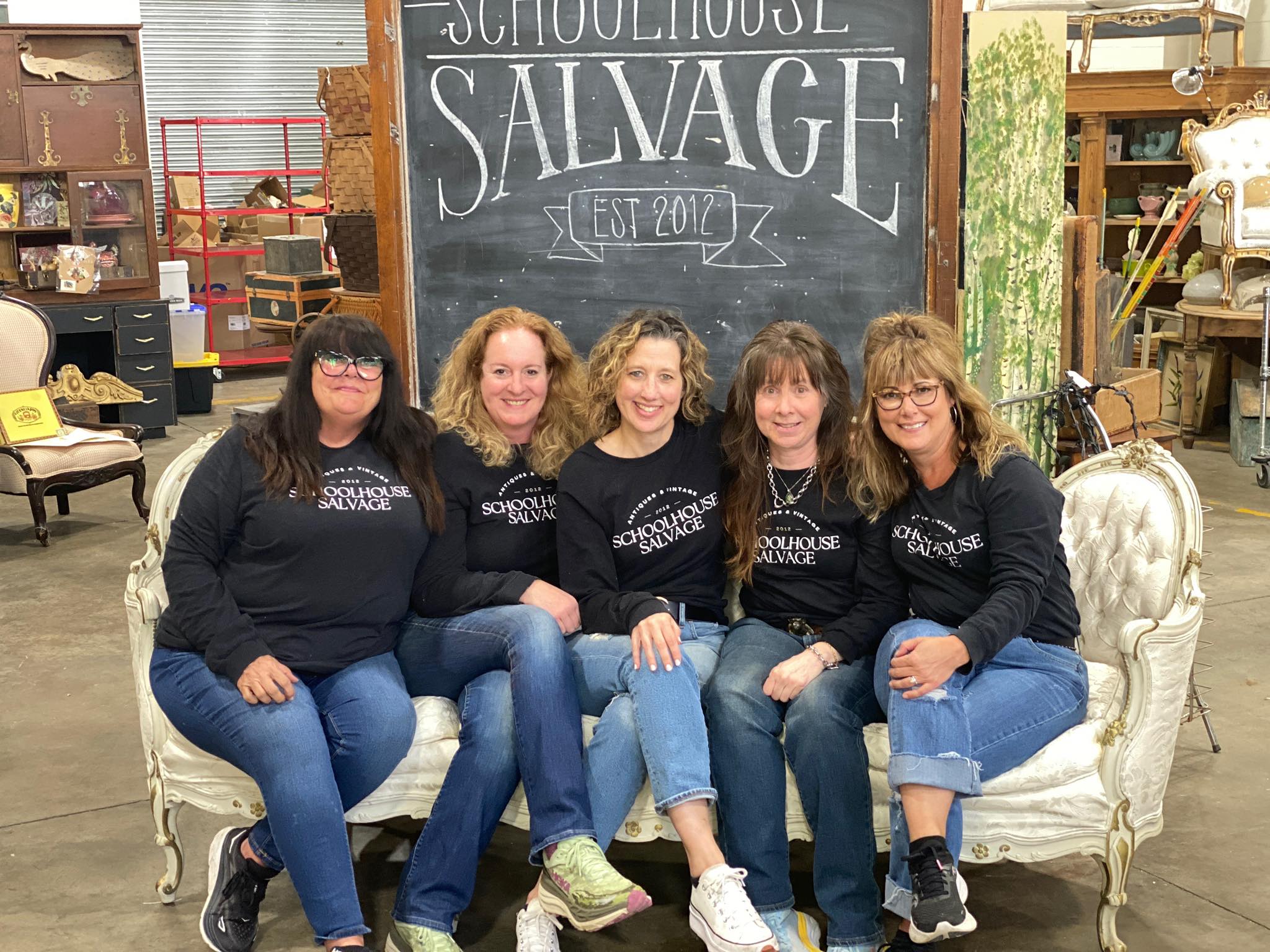Schoolhouse Salvage Facebook ad: LIVE Social Selling