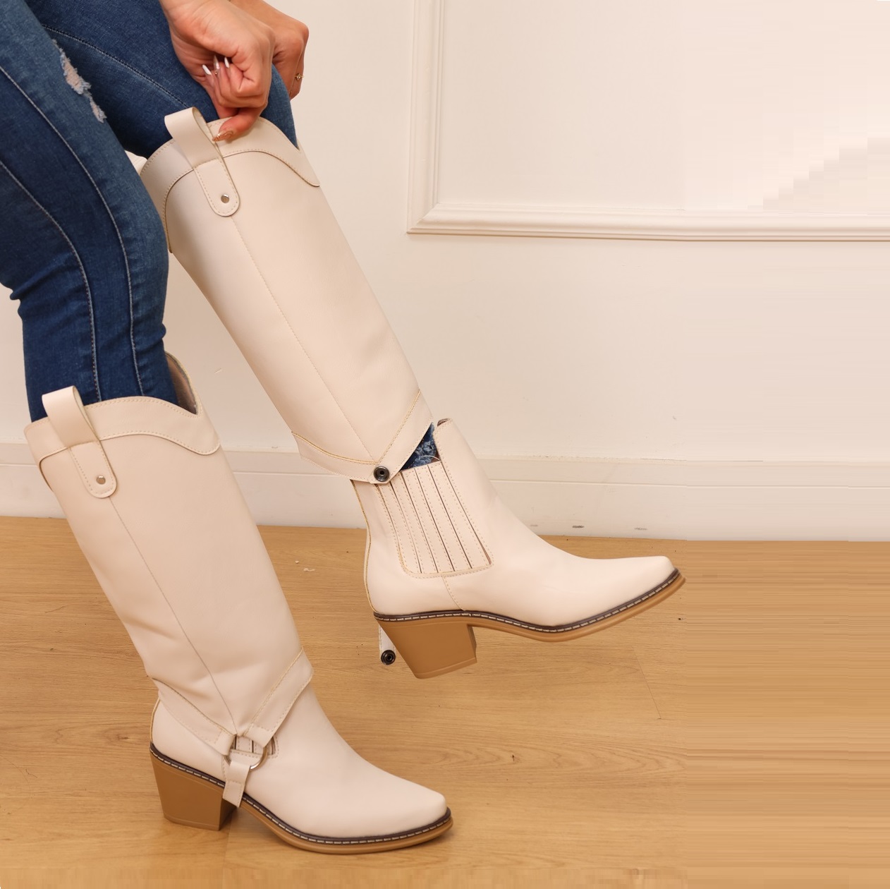 D' MELL SHOES Facebook ad from May 11, 2026
