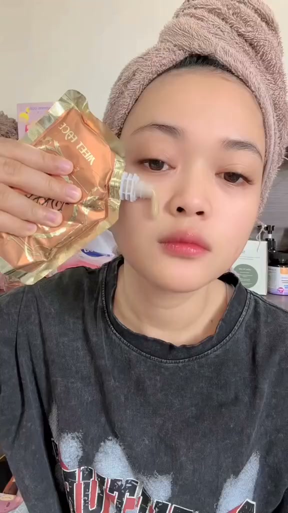 Shopee Facebook ad: Belinya Disini https://s.shopee.co.id/W5cS6qSt8