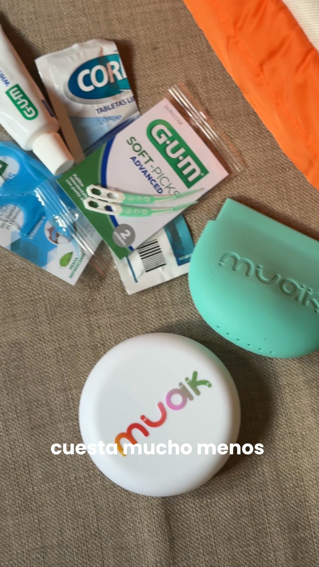 Muak Facebook ad: Alinea tus dientes con nuestros Alineadores Invisibles