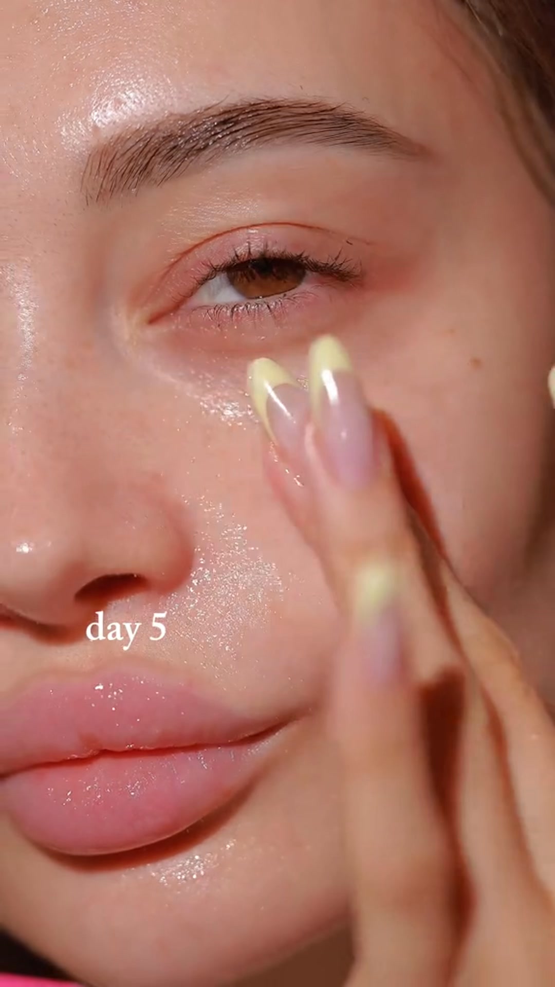 Prandest Facebook ad: Smooth, Bright, Poreless, Now for Less