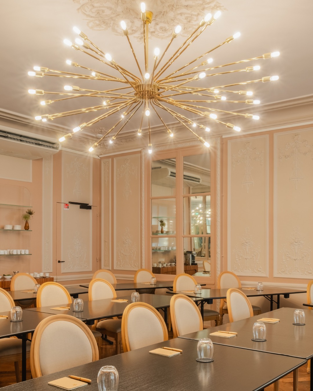 Les Lumières Versailles Facebook ad
