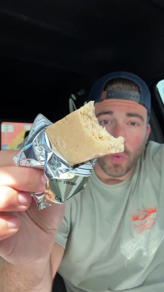 David Protein Facebook ad: 28g Protein. 150 Calories. 0g Sugar.