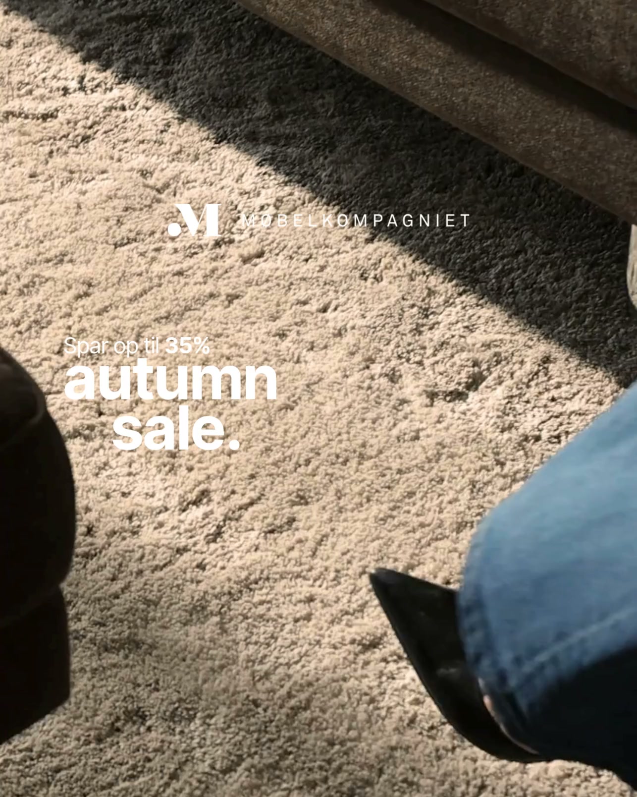 Møbelkompagniet Facebook ad: Autumn sale. Spar op til 35%.