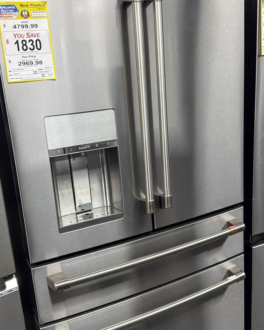 Heidi Conner Facebook ad: Cafe refrigerator! Brand new never used! Luxury! In stock…