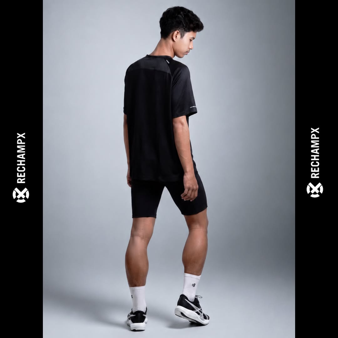 Rechampx Facebook ad: Bosan lari sambil pegang HP dan kunci?