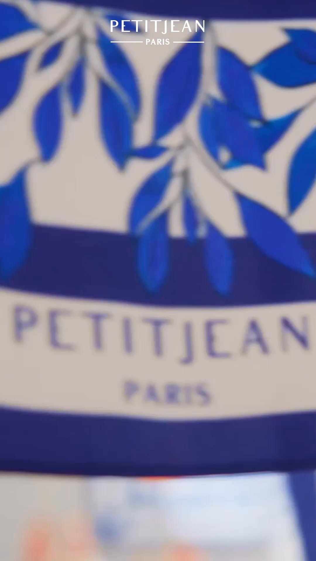 Petitjean Paris Facebook ad: Contes de soie
