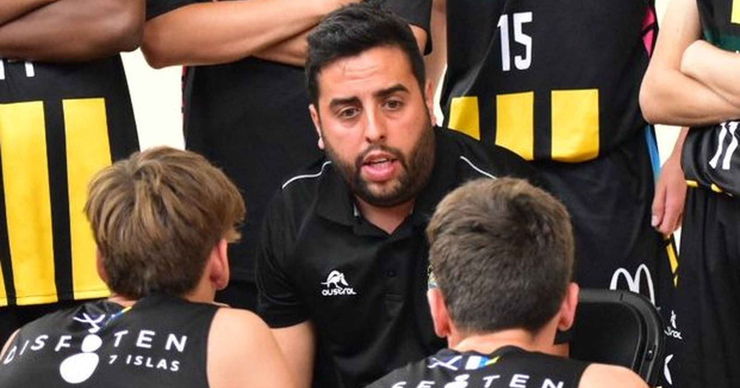 CB Canarias Bucharest Basketball Camp Facebook ad: Altă față a baschetului. Interviu cu Javier Leon Cabrera…