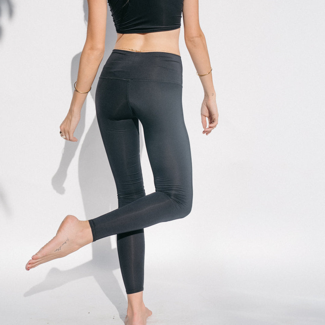 Teeki Boutique Facebook ad: Get 15% Off on your first order with…