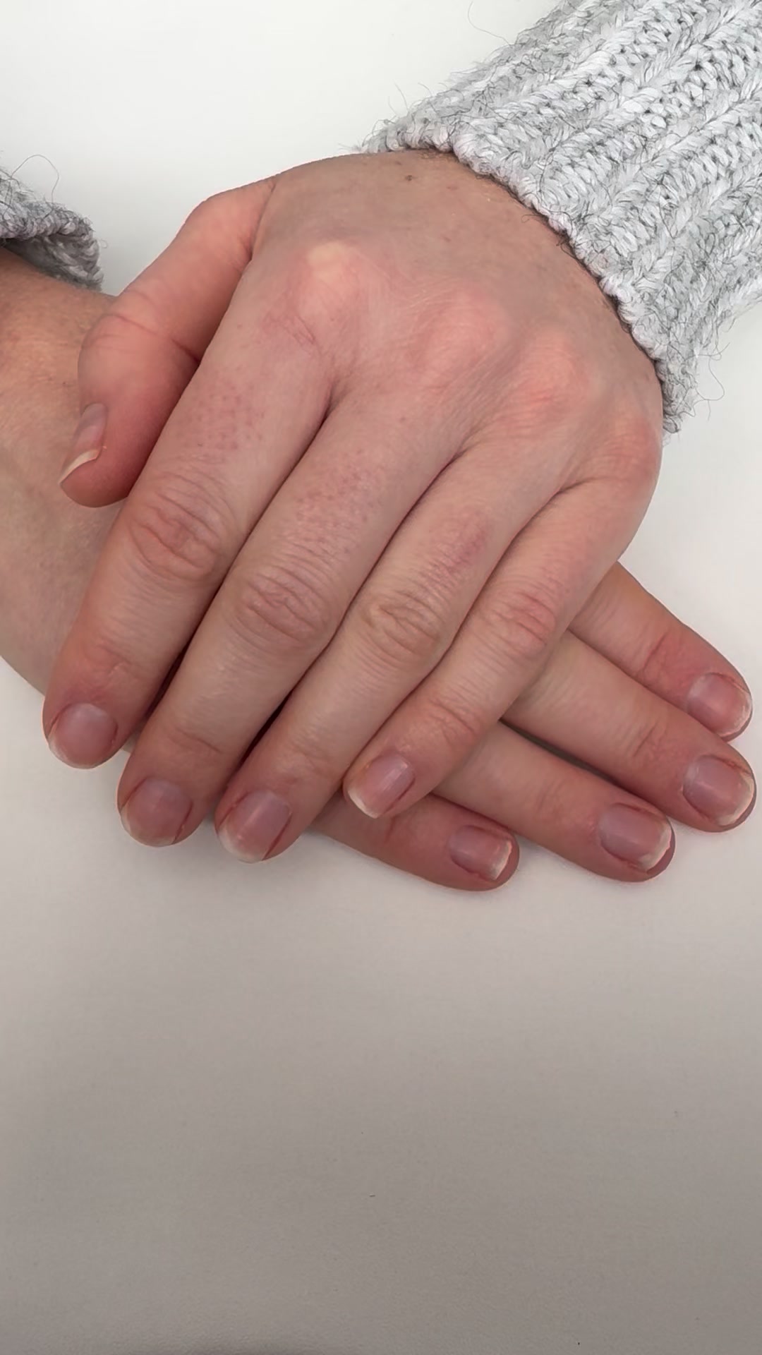 Colour Flash Facebook ad: Frühlings-Nägel mit UV Nagelfolien