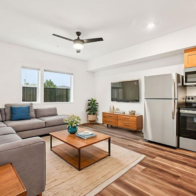 Zillow For Rent Facebook ad