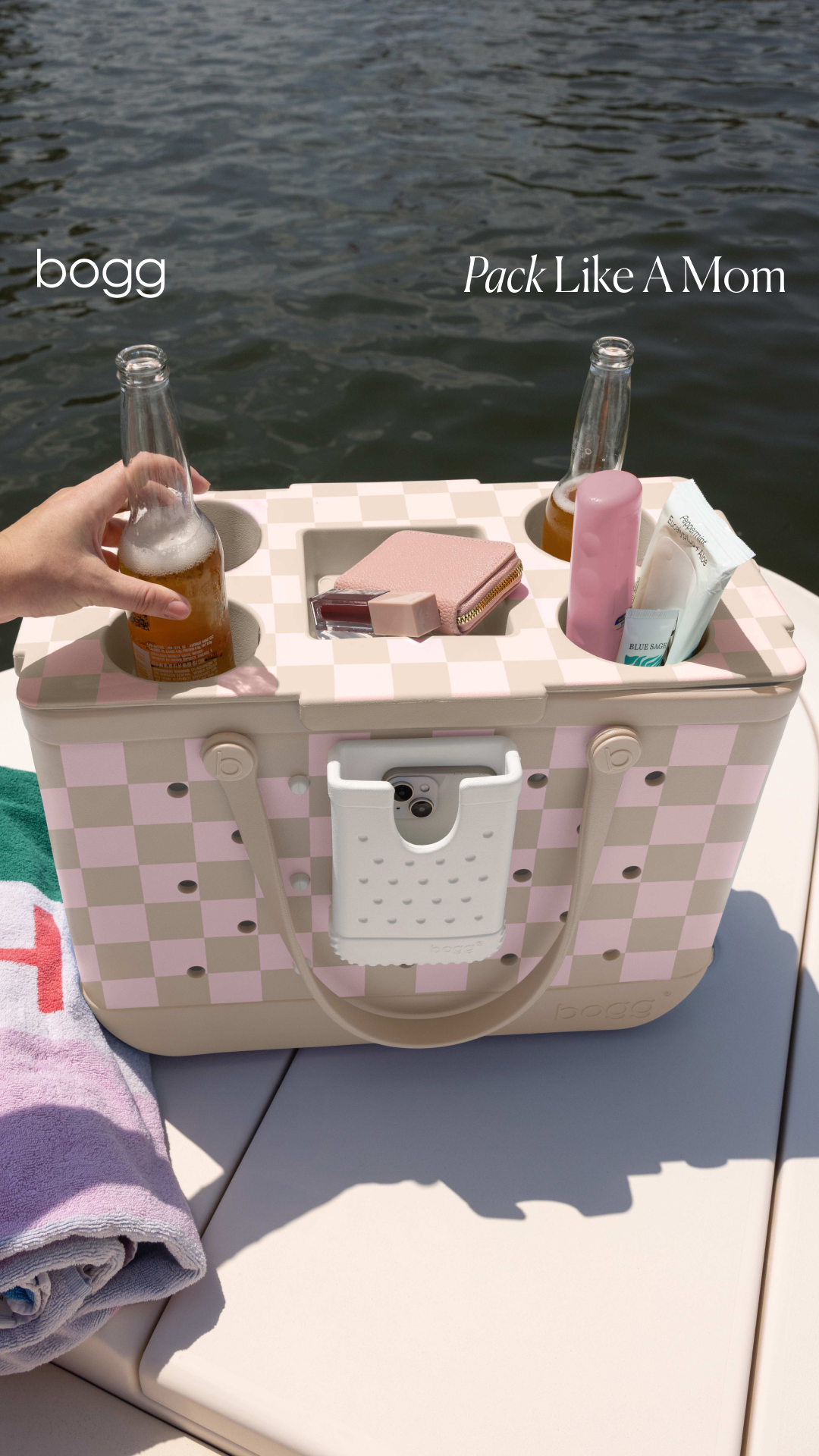 Bogg Bag Facebook ad