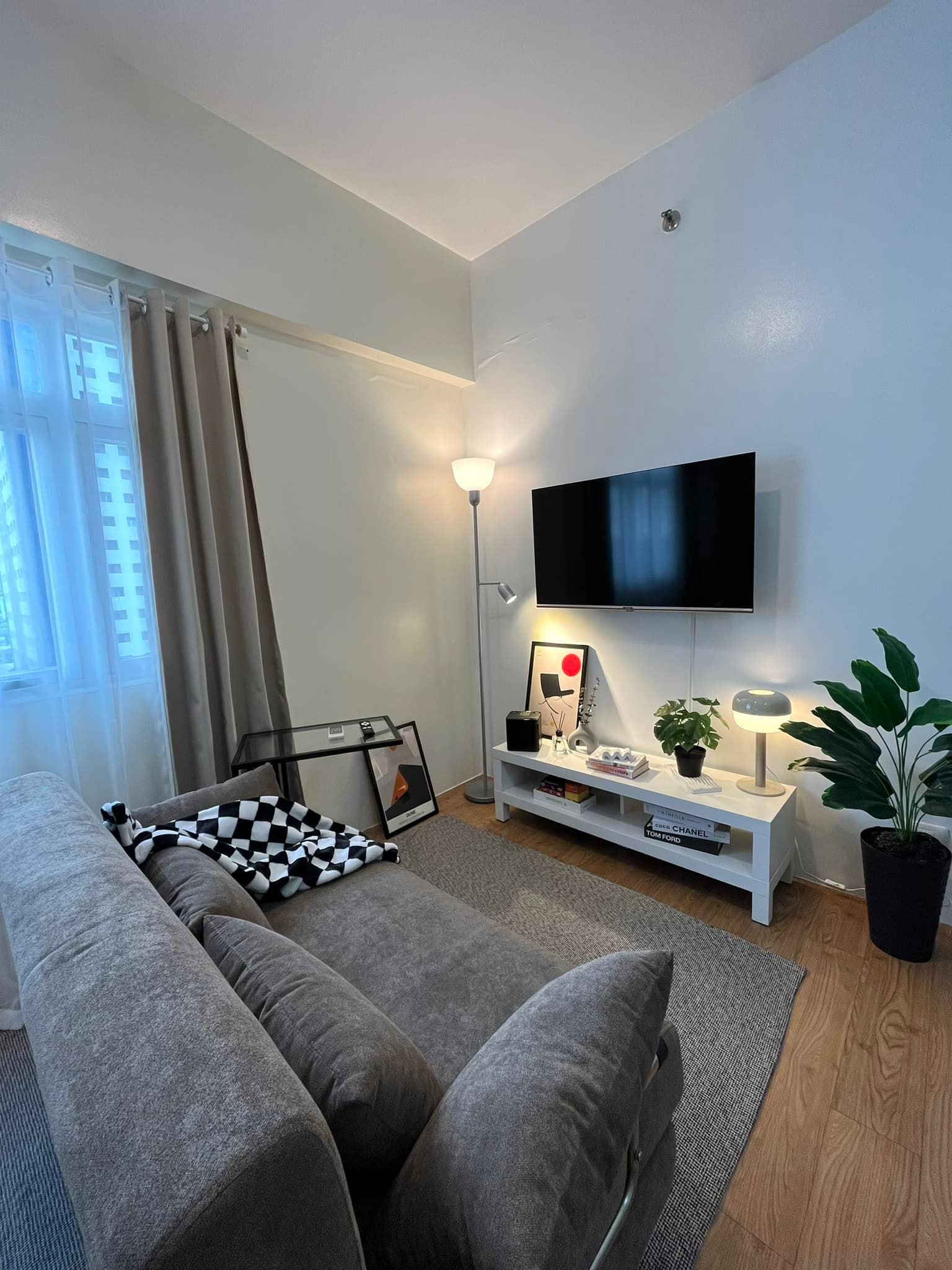 Downtown CityNook - Staycation in Makati Facebook ad