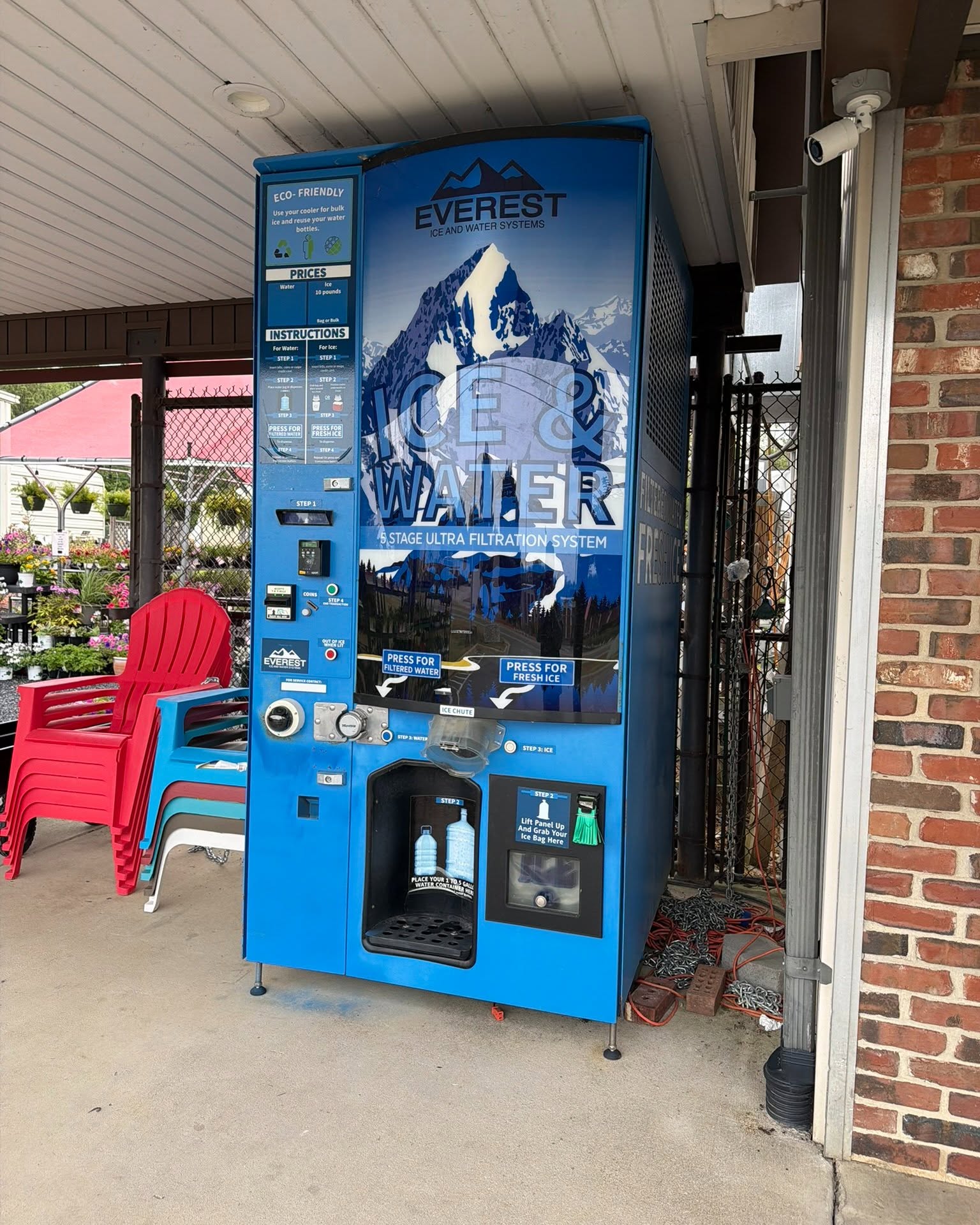 Curtis Gillman Facebook ad: 2022 VX4 Everest Ice and Water Vending Machine