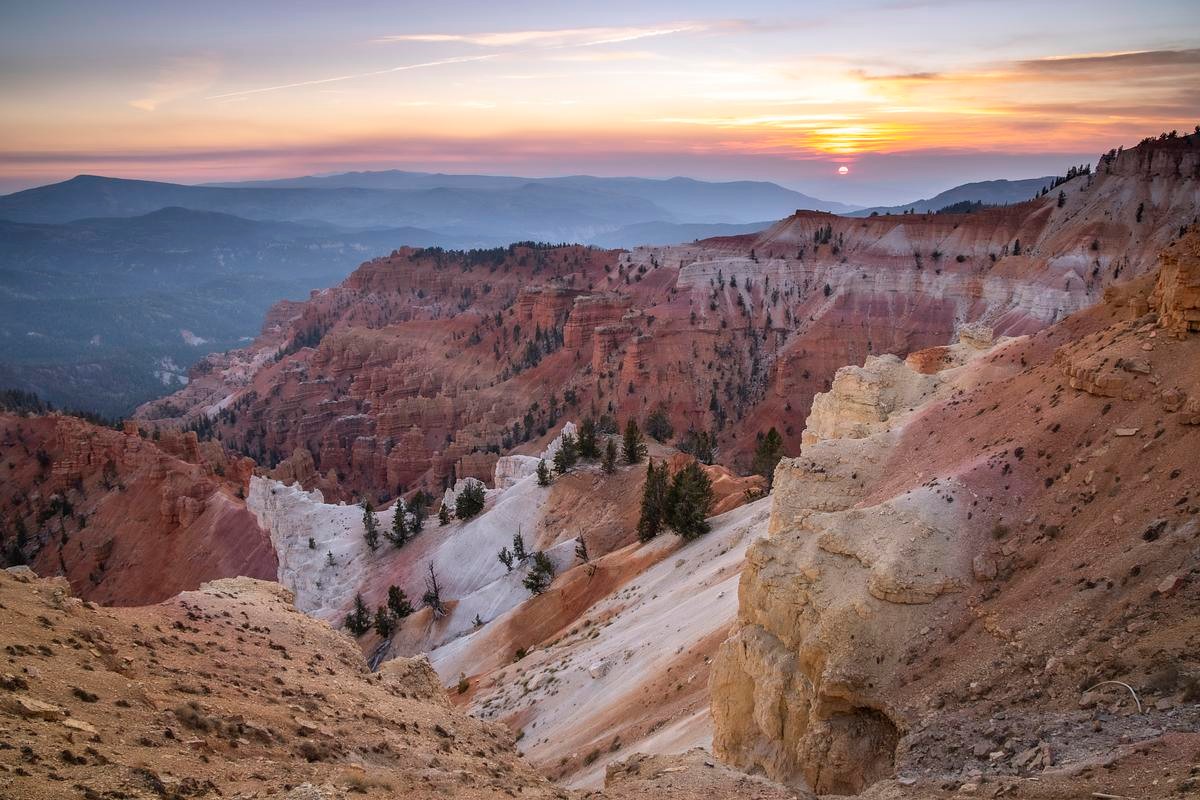 Visit Utah Facebook ad: Where every viewpoint feels like a painting.