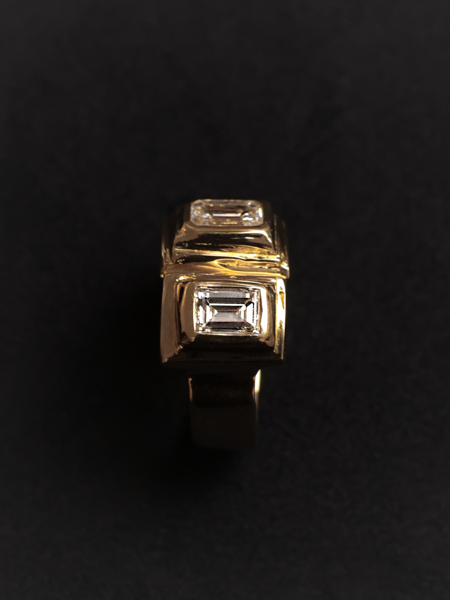 Cleopatra's Bling Facebook ad