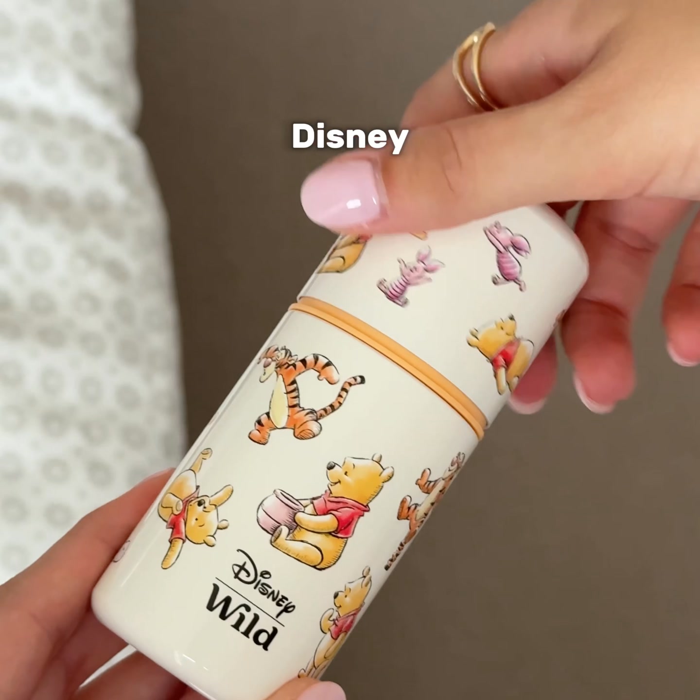 Wild Facebook ad: L'anti-transpirant inspiré de Disney Winnie l'Ourson est…