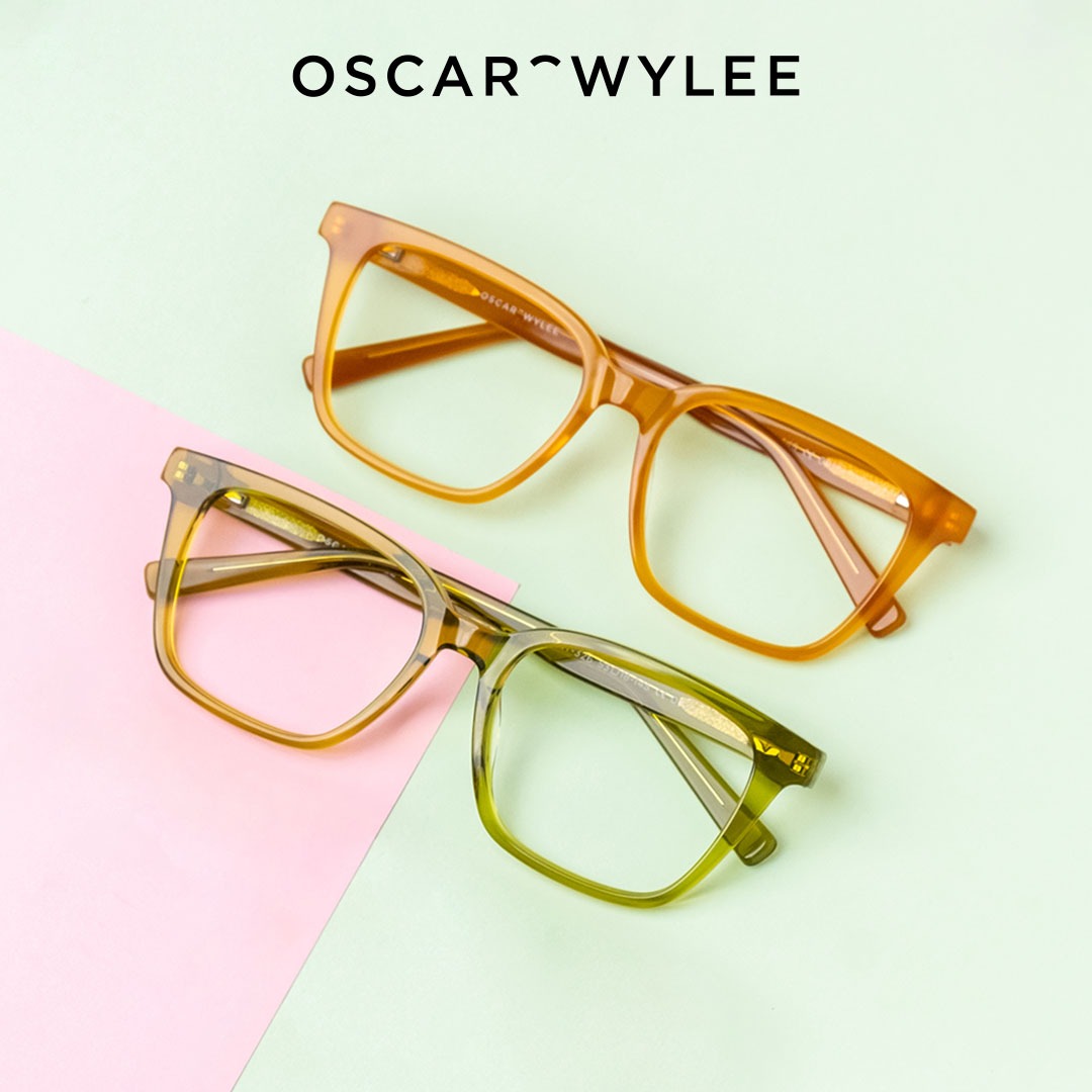 Oscar Wylee Eyewear Canada Facebook ad: Time for new glasses?