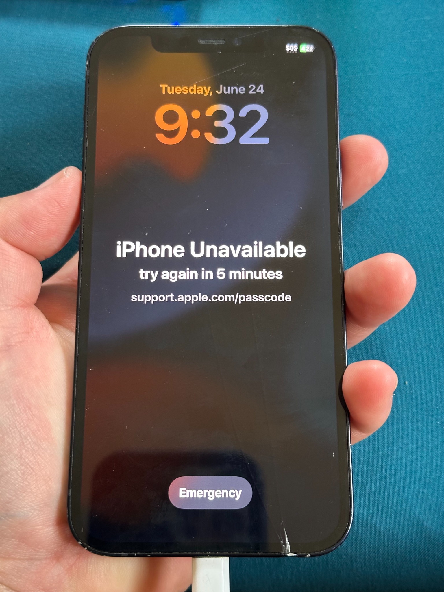 808 Phones Facebook ad from Mar 28, 2026