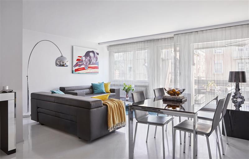 VISIONAPARTMENTS Facebook ad: Experience luxury and convenience in Zurich with…