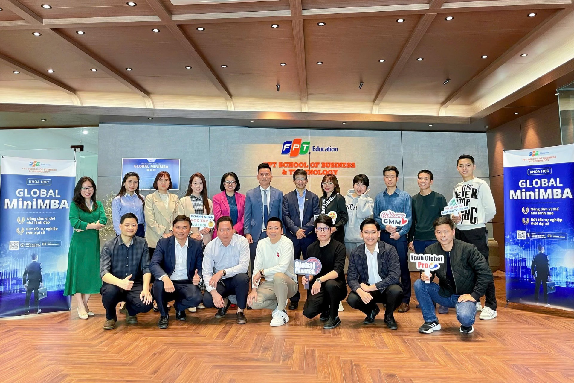 Global Mini MBA định hướng AI - Lãnh đạo vươn tầm Doanh nghiệp bứt phá Facebook ad