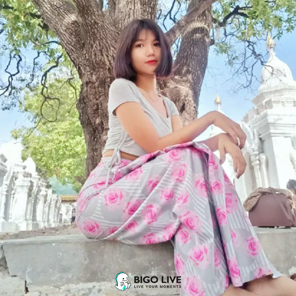 BIGO LIVE Facebook ad