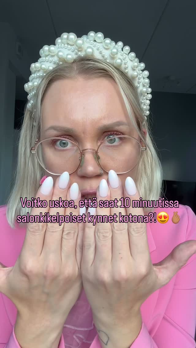 Switch Nails Facebook ad: Mainos @switchnailsbrand kanssa Vihdoin löytyi ratkaisu…