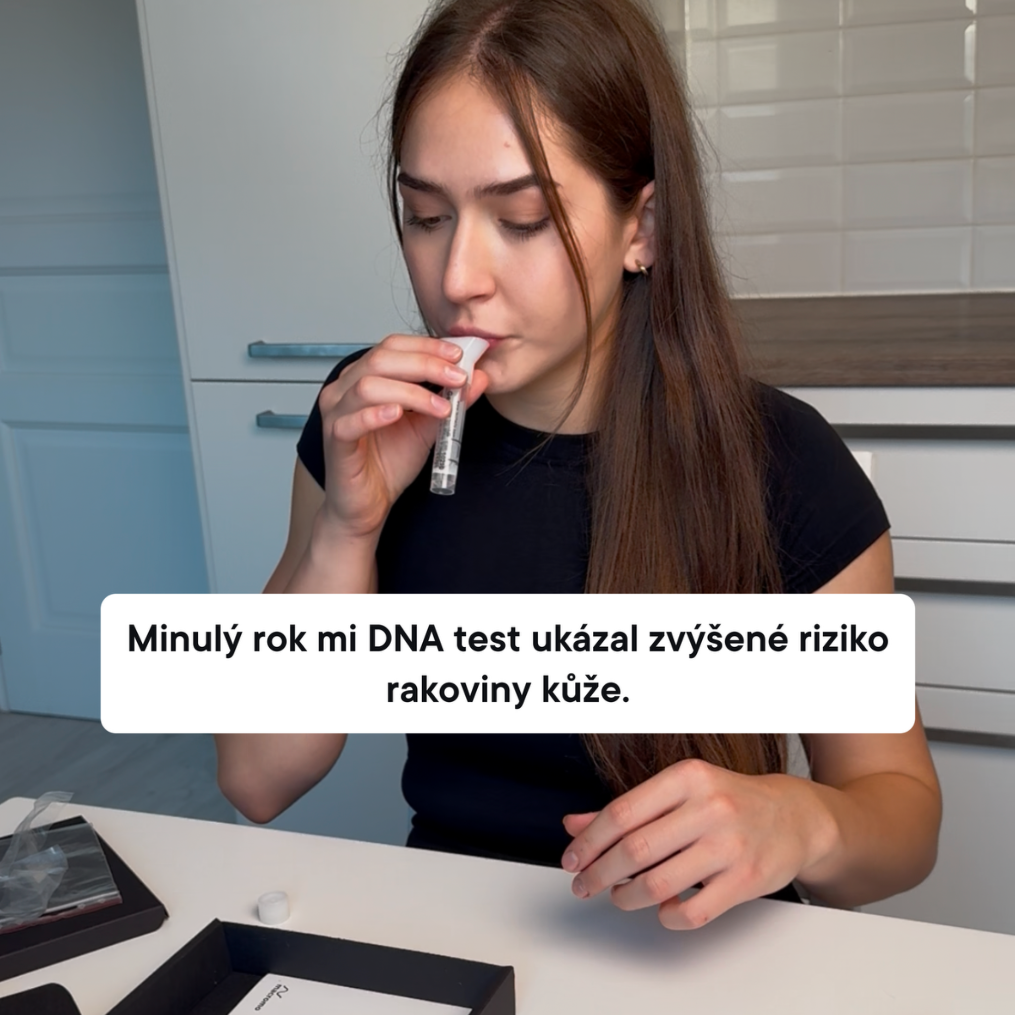 Macromo Facebook ad: Tvá DNA skrývá důležité zdravotní informace.