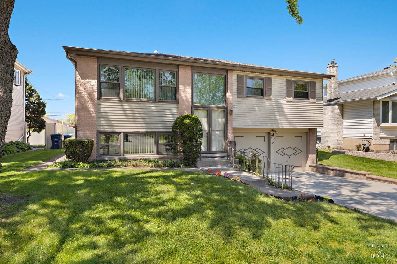 Lewke Partners Collective - Keller Williams Success Realty Facebook ad: 632 Polynesian Drive, Des Plaines, IL 60016 (MLS…