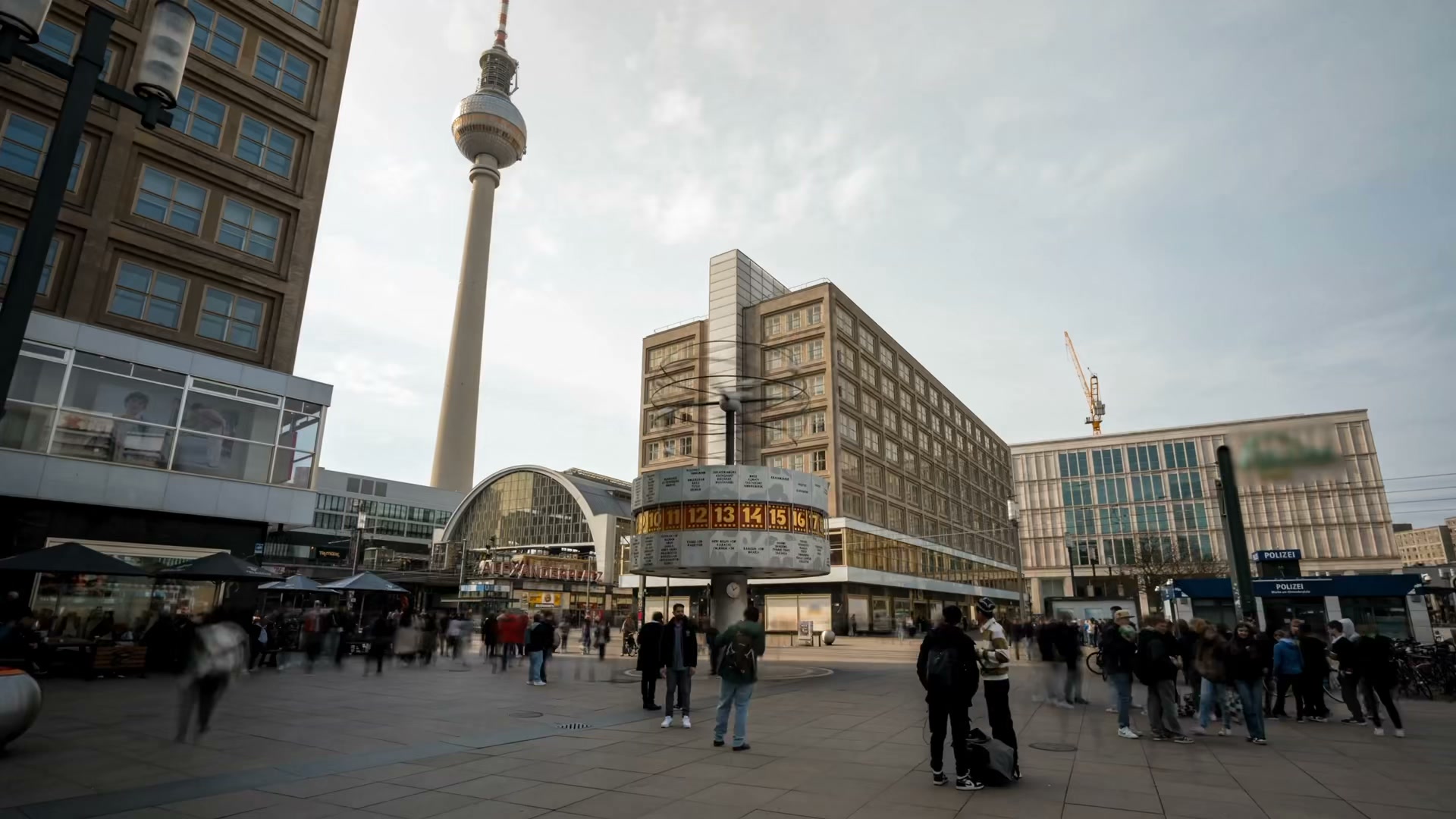 Sunseekertech Facebook ad: Day 2 at IFA, and the energy keeps…