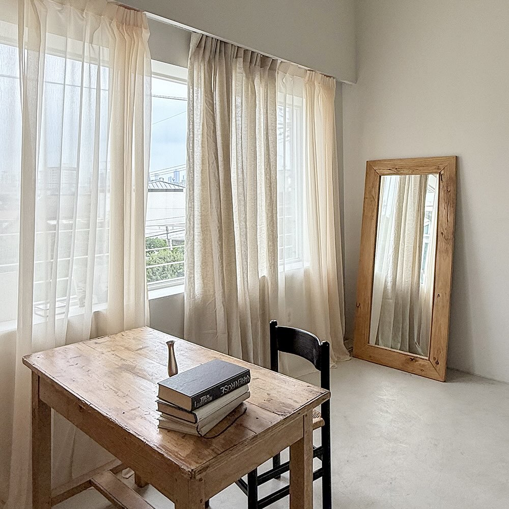 무디 Facebook ad: Overlay Curtain NO.01