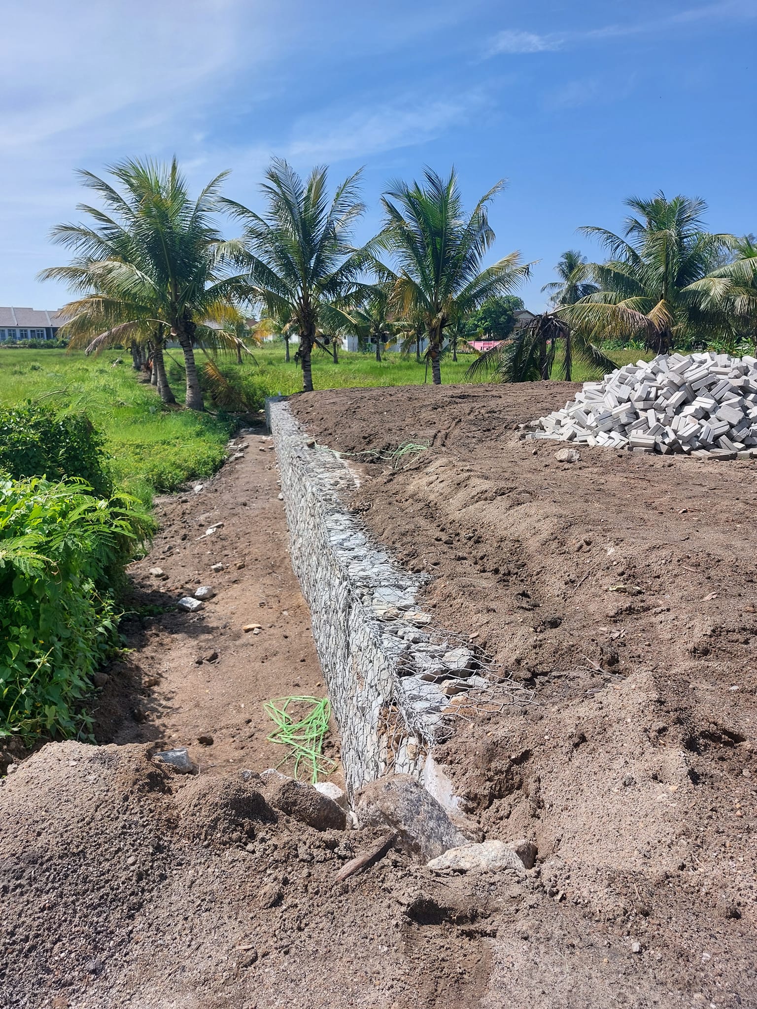 Gubah Bina - Gabion Wall Specialist Facebook ad: Gabion Wall adalah benteng yang paling terbaik