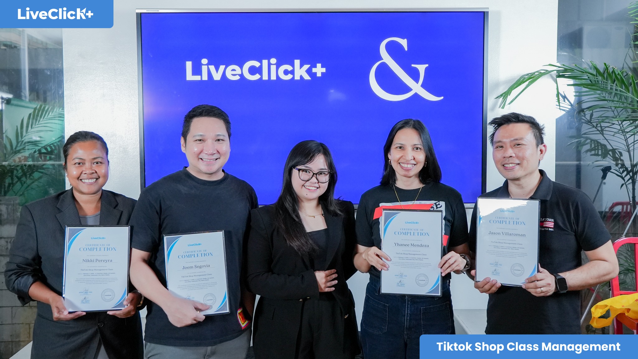 LiveClick+  Facebook ad