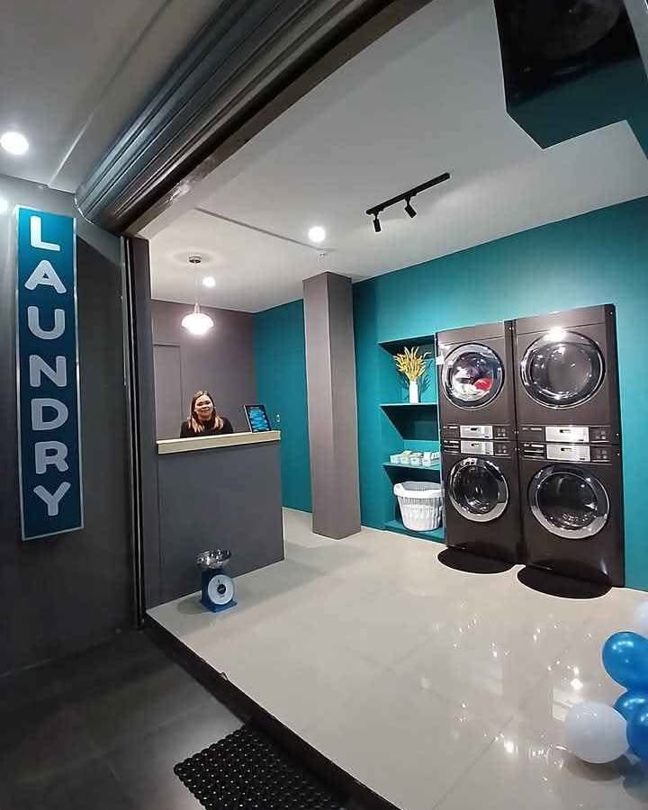 Land Ramos Facebook ad: LAUNDRY SHOP PROMO PRICE!