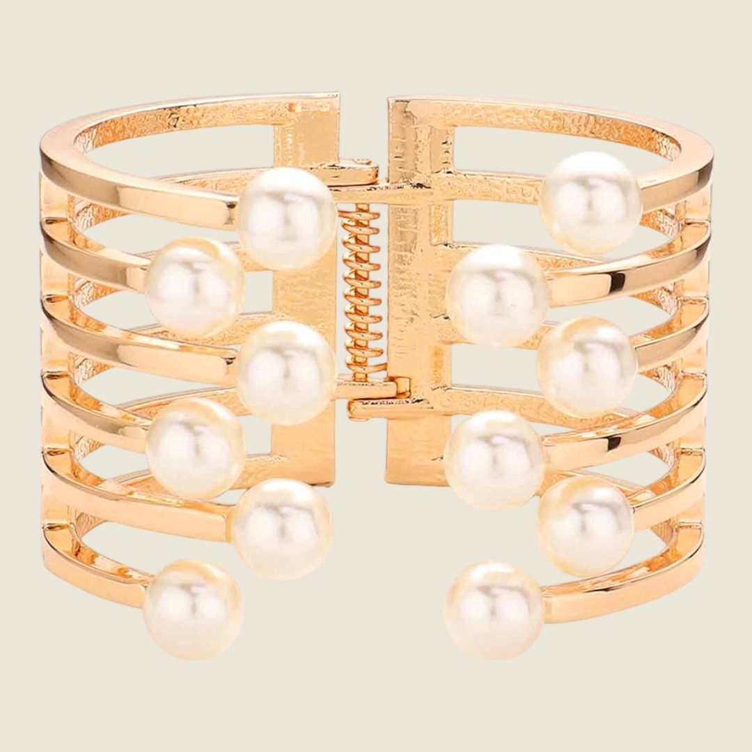 Neckology 101 Facebook ad: Show up bold, beautiful, and unapologetically YOU in…