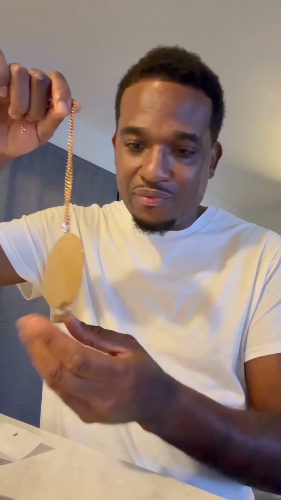 Pendantify Facebook ad: Your Logo on a Necklace