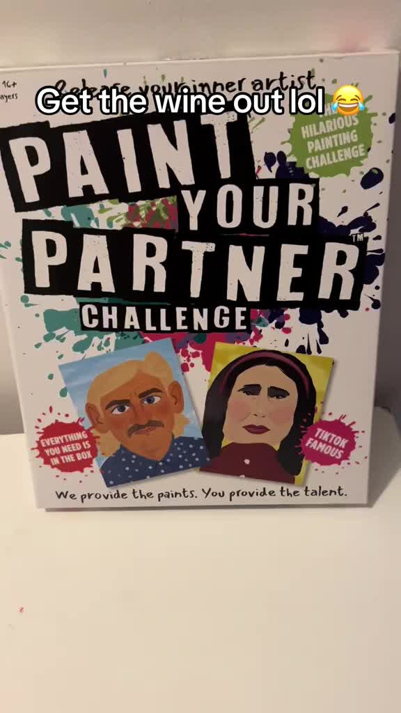 Cozyfolk Facebook ad: Who Can Paint the Funniest Portrait?