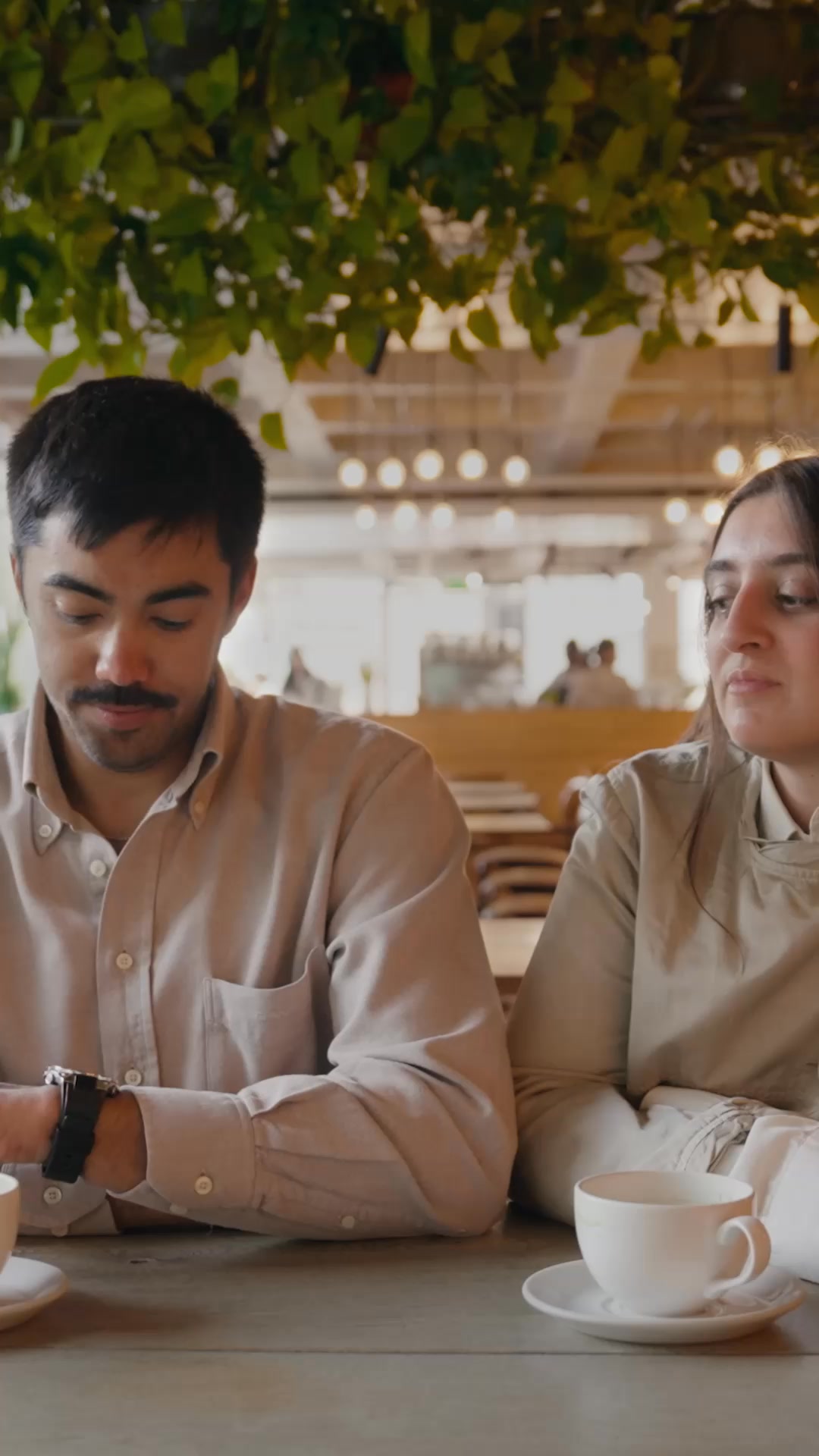 Bloomberg Connects Facebook ad: The free arts+culture app