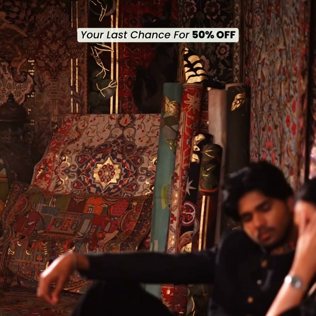 PittariSpaces Facebook ad: Flat 50% Off on Gold-Pressed Luxury Rugs