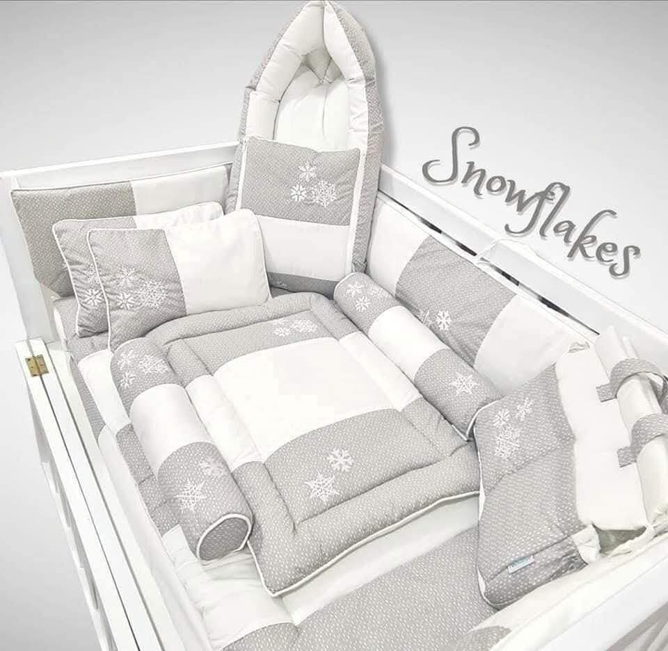 Auraa Collection Facebook ad: Maldives leading customise design manufacturee.