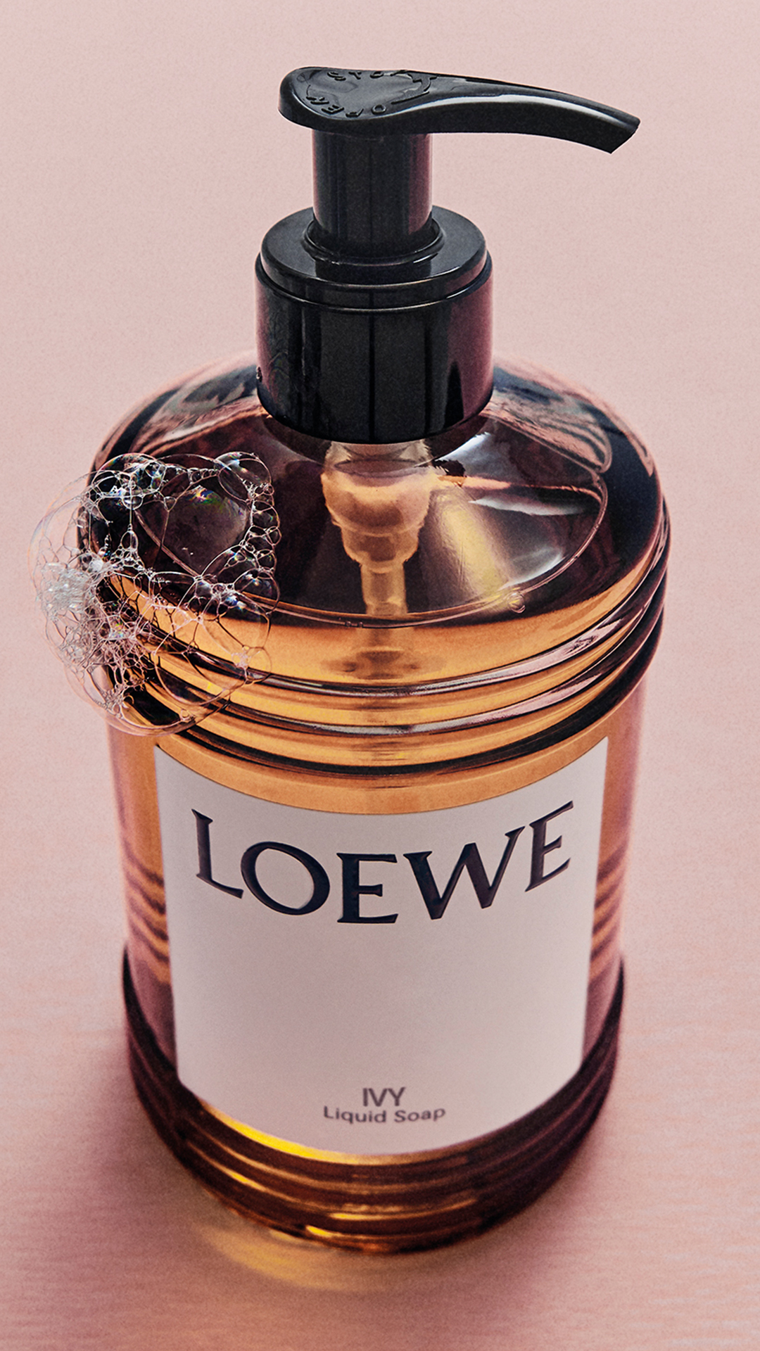 LOEWE Perfumes Facebook ad