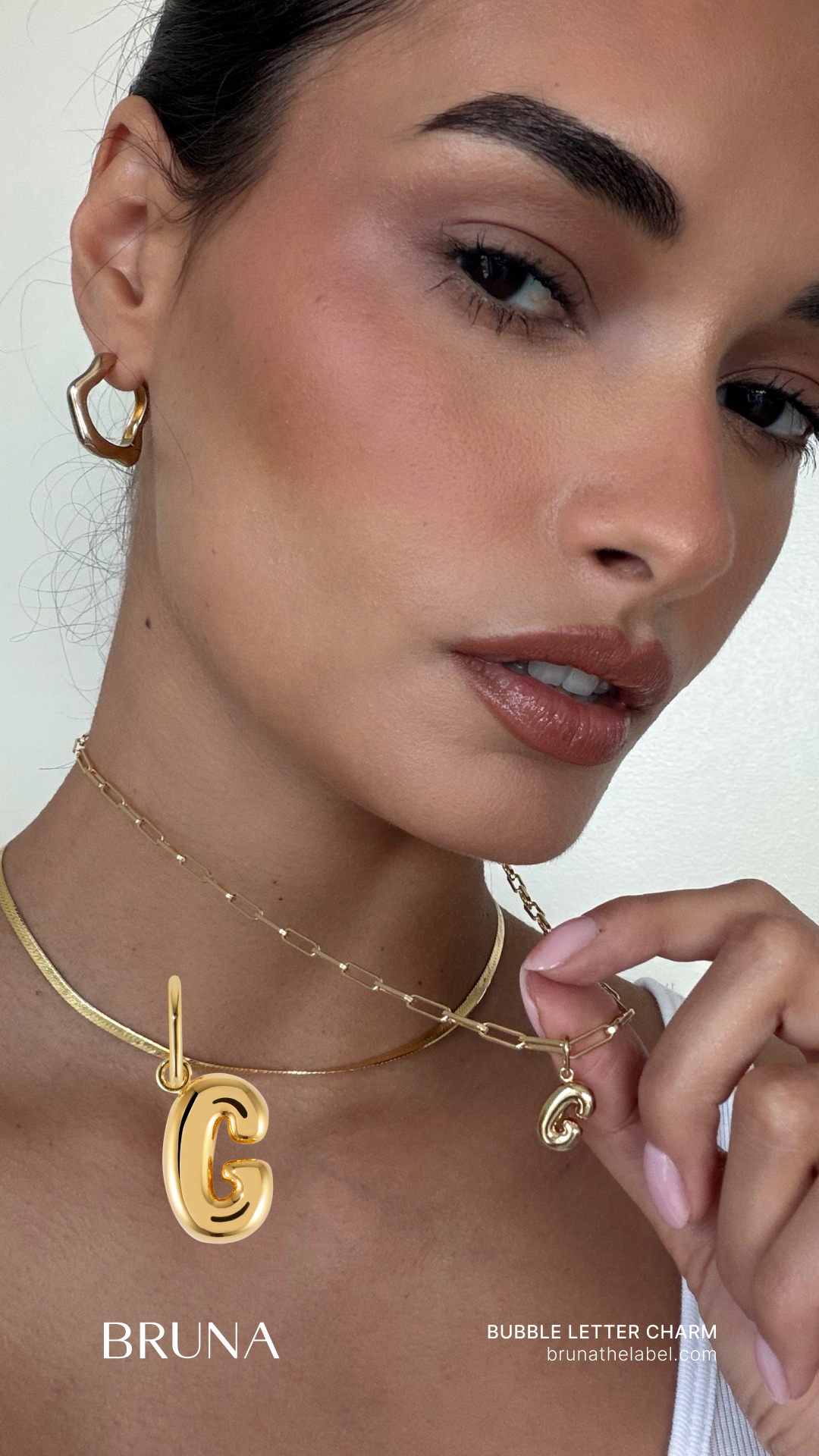 Gizele Oliveira Facebook ad