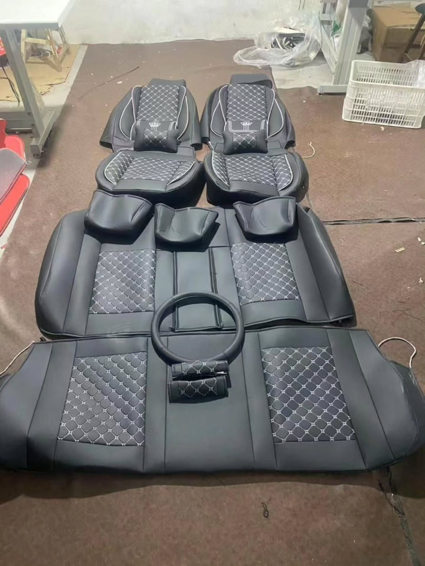 top.car_accessories Facebook ad: High quality complete set seat cover.