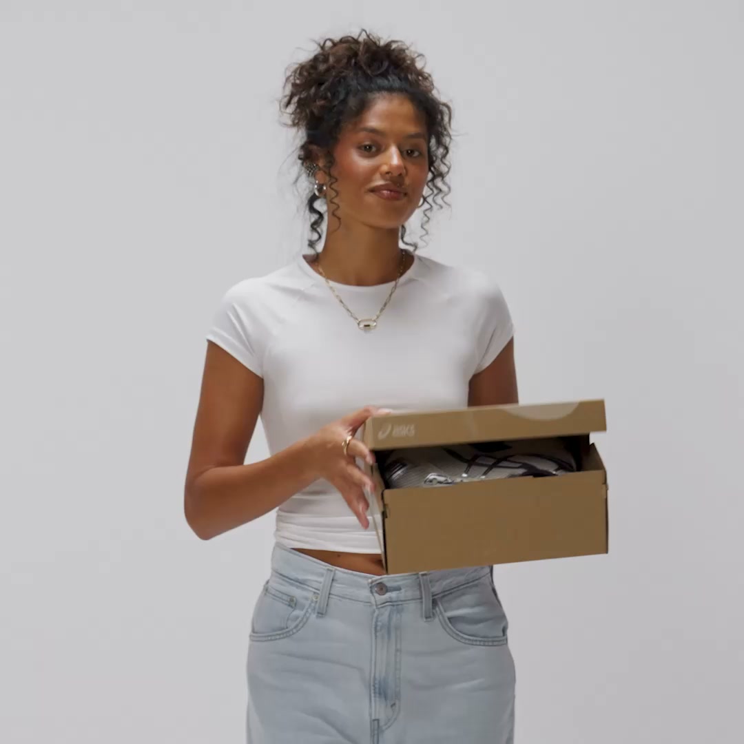 JD Sports Facebook ad: Scopri Le ASICS GEL-NYC