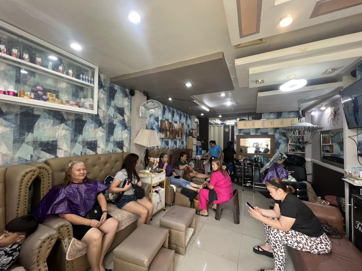 Amir Royal Spa & Salon Facebook ad: ATM. Full House FRIDAY!