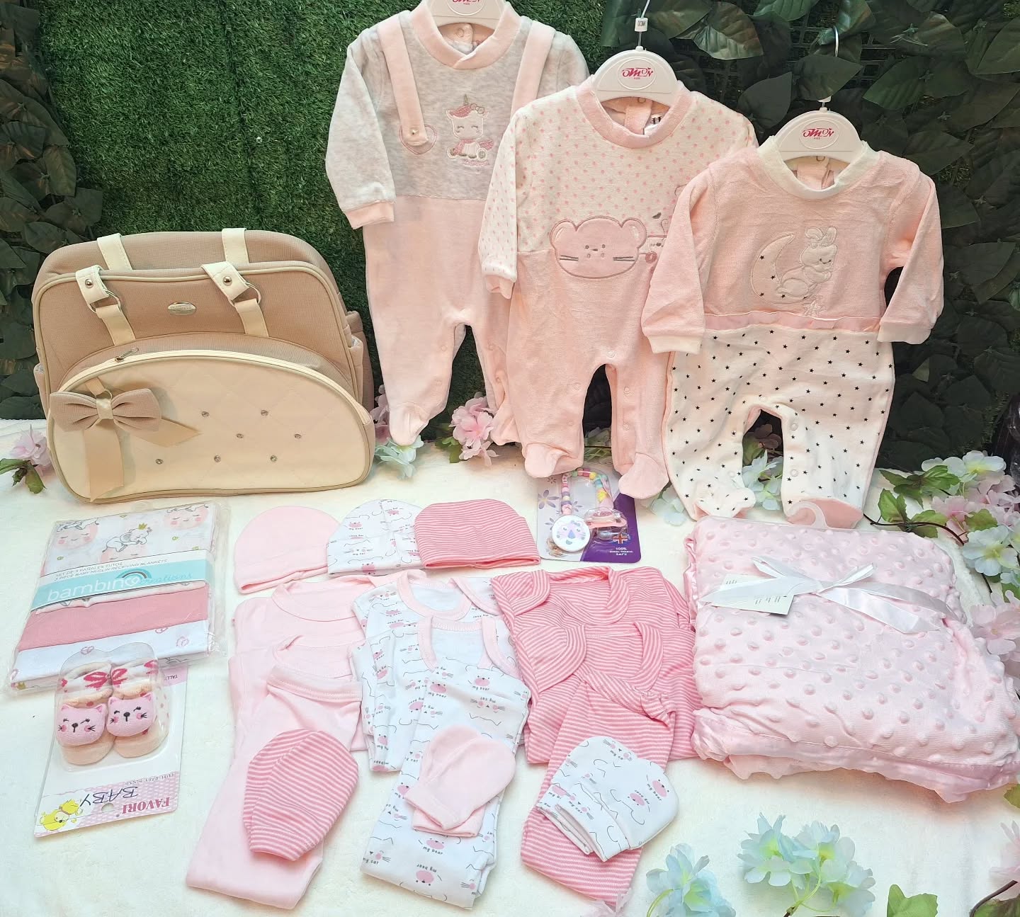 Elifanti Baby Facebook ad: El amor más grande llega en el cuerpo…