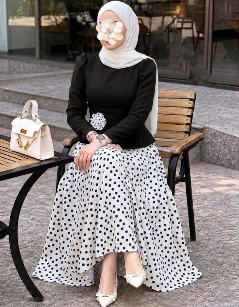 Elegance Store متجر الأناقة Facebook ad