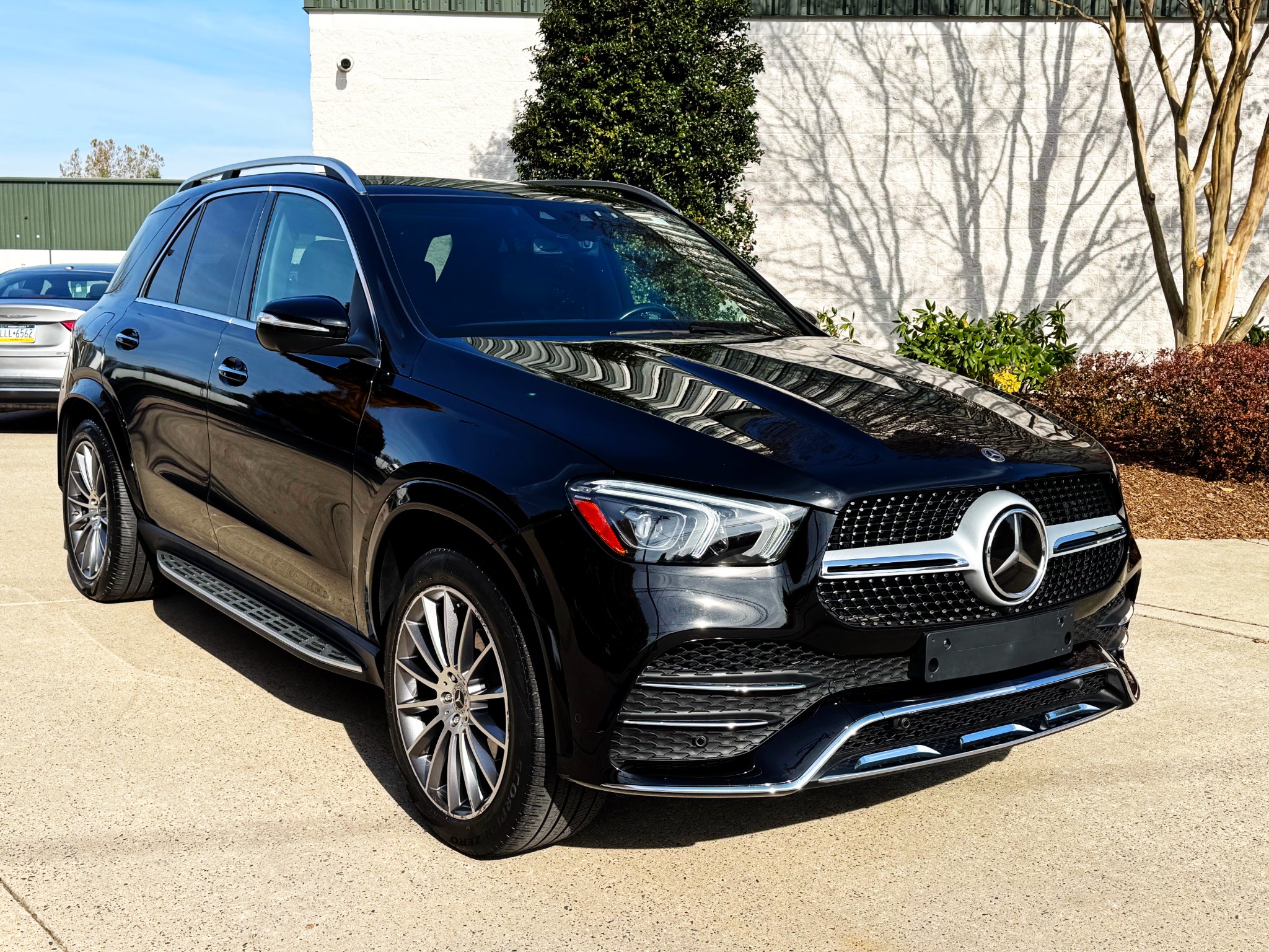 Dmitriy Pronin Facebook ad: 2021 Mercedes-Benz GLE 350 4MATIC PREMIUM LUXURY SUV