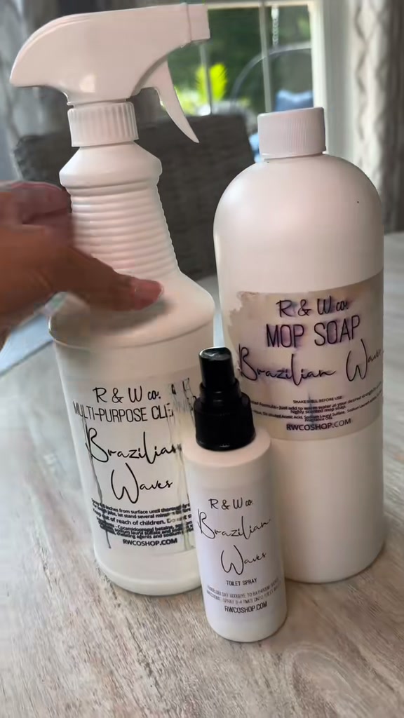 R&W co. Facebook ad: Cover Odors Effectively